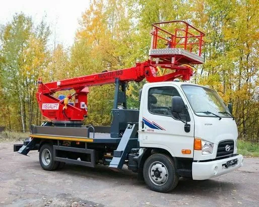 красная автовышка